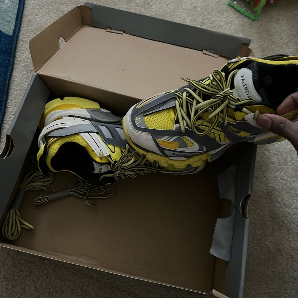 Balenciaga track runners! - Picture 2 of 2